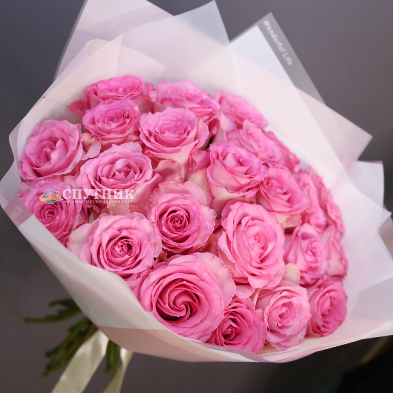 Купить букет розовых роз с доставкой в СПб ✿ Оптовая цветочная компания  СПУТНИК