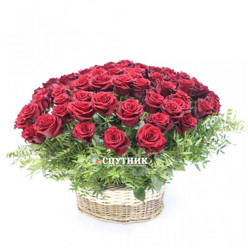 Купить большую корзину красных роз, 101 роза под заказ недорого в СПб